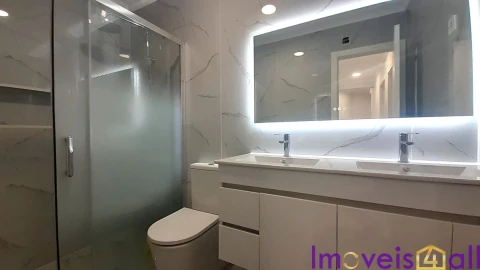 Apartamento T4 para Venda em Amora