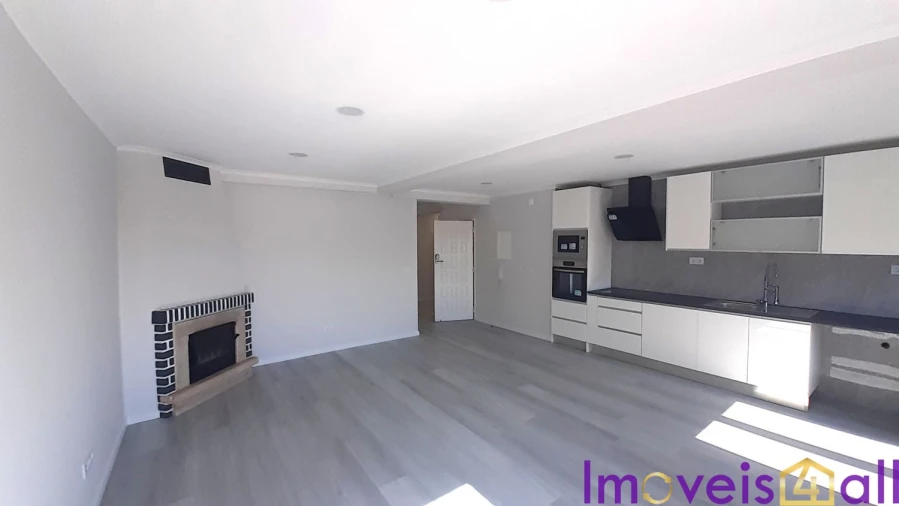 Apartamento T4 para Venda em Amora Foto 5