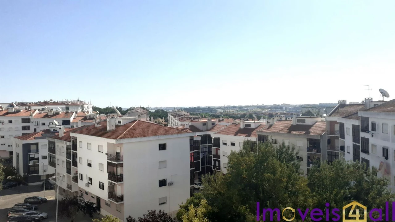 Apartamento T4 para Venda em Amora Foto 22