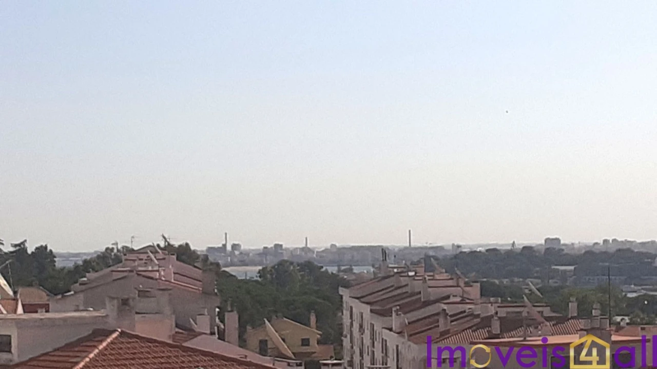 Apartamento T4 para Venda em Amora Foto 21