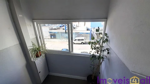 Apartamento T3 para Venda em Laranjeiro e Feijó
