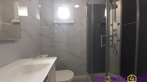 Apartamento T3 para Venda em Laranjeiro e Feijó