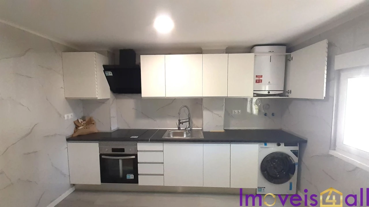 Apartamento T3 para Venda em Laranjeiro e Feijó Foto 4