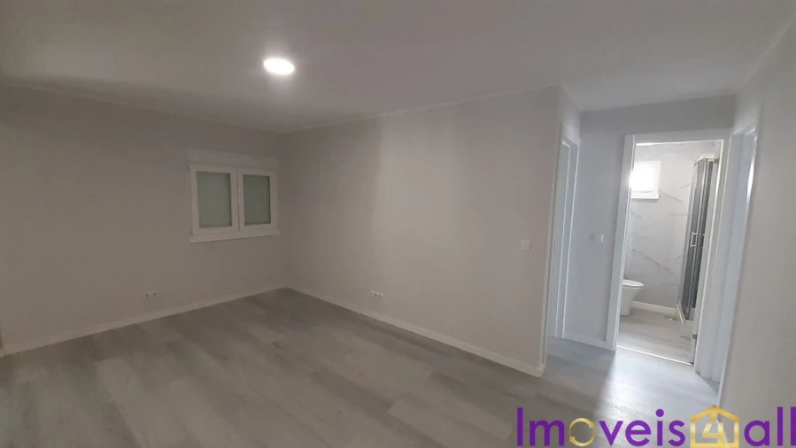 Apartamento T3 para Venda em Laranjeiro e Feijó Foto 10
