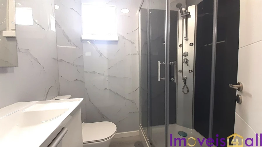 Apartamento T3 para Venda em Laranjeiro e Feijó Foto 24
