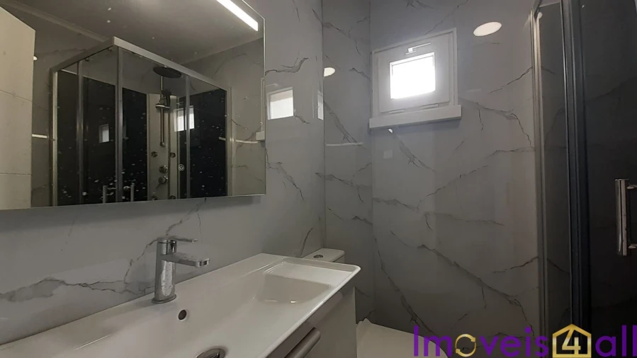 Apartamento T3 para Venda em Laranjeiro e Feijó Foto 21