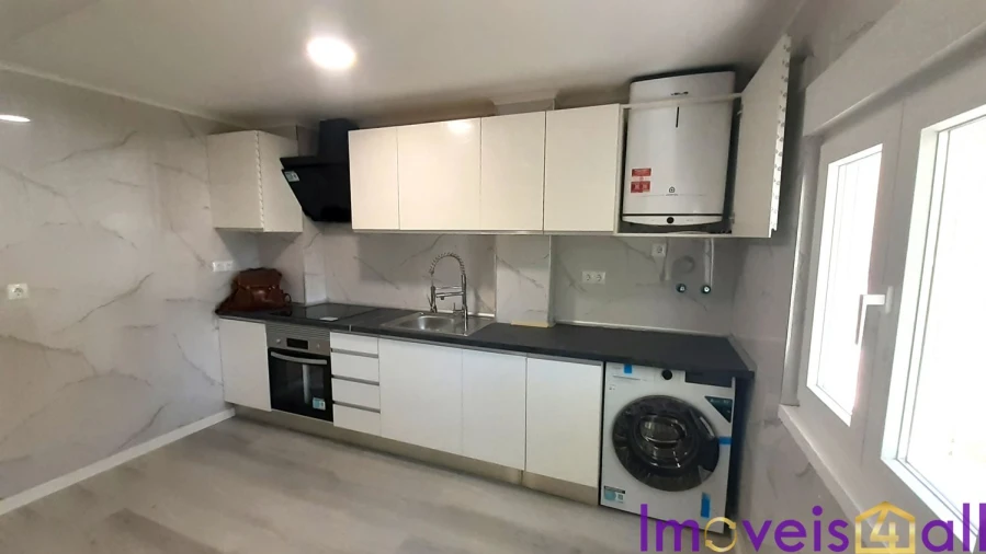 Apartamento T3 para Venda em Laranjeiro e Feijó Foto 3