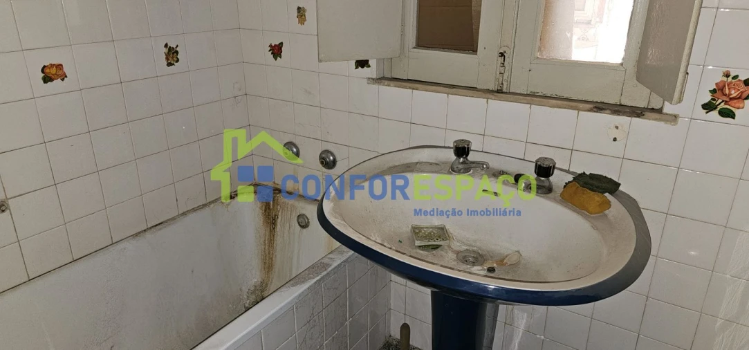 Moradia T4 para Venda em Castelo Branco Foto 8