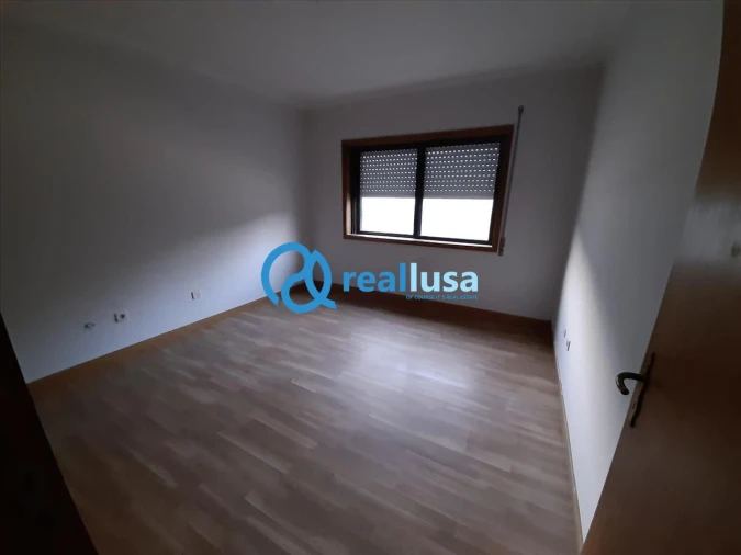 Apartamento T2 para Venda em Rio Tinto Foto 10