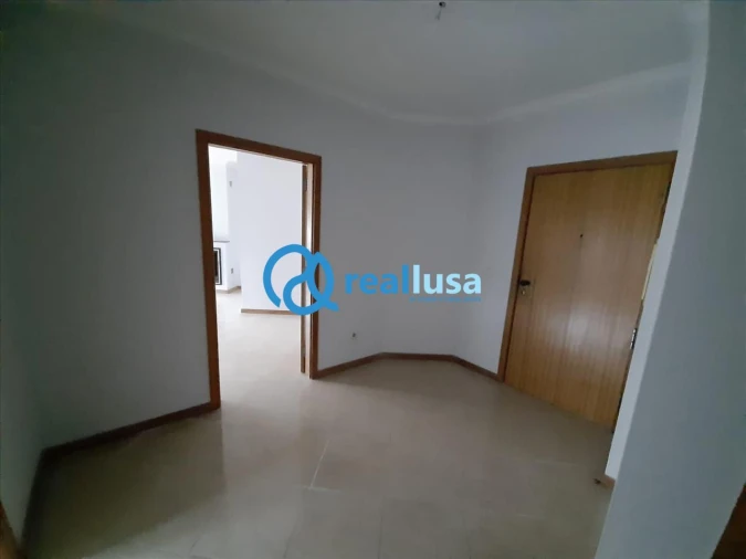 Apartamento T2 para Venda em Rio Tinto Foto 6