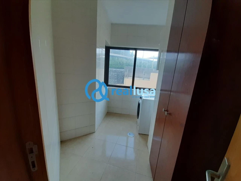 Apartamento T2 para Venda em Rio Tinto Foto 5