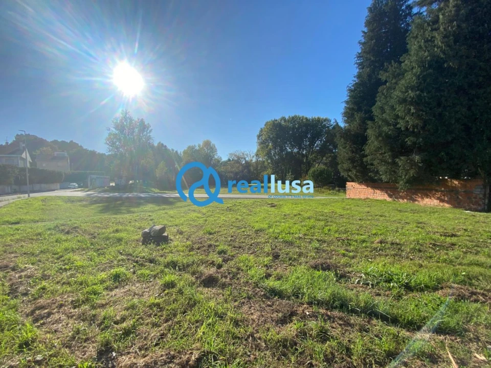 Terreno para Venda em Campanhã Foto 3