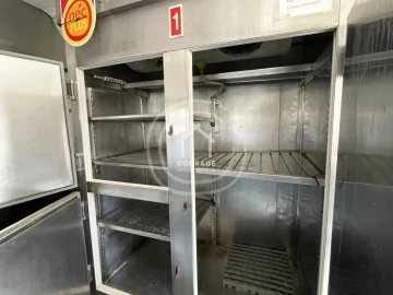 Loja para Venda em Arcozelo