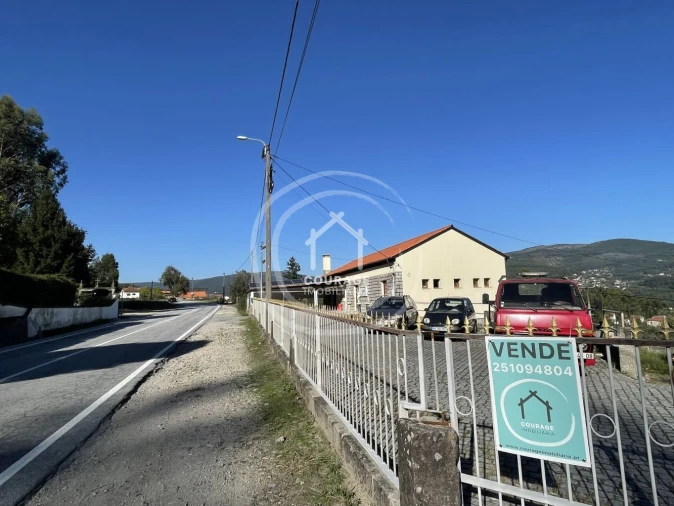 Loja para Venda em Arcozelo Foto 40