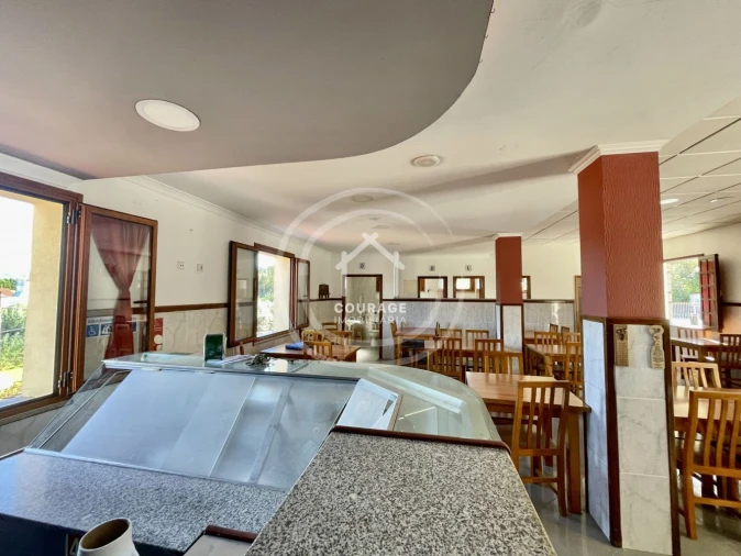 Loja para Venda em Arcozelo Foto 26