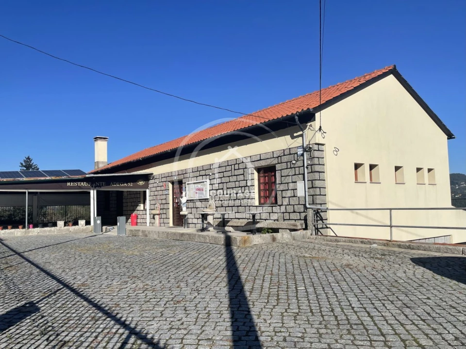 Loja para Venda em Arcozelo Foto 39