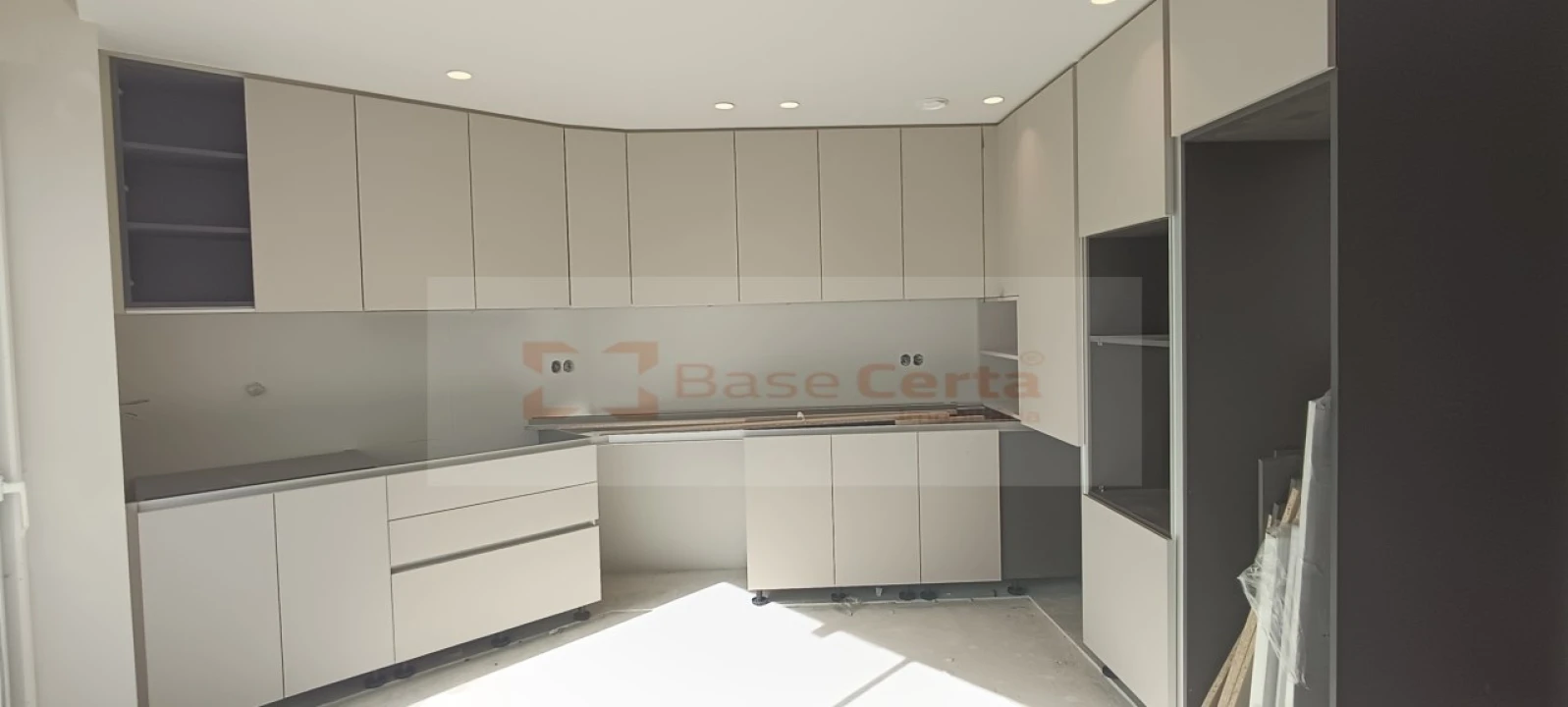 Apartamento T2 para Venda em Santa Iria de Azoia, São João da Talha e Bobadela Foto 26