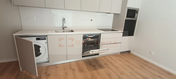 Apartamento T2 para Venda em Santa Iria de Azoia, São João da Talha e Bobadela