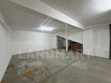 Garagem para Arrendamento em Rio Maior