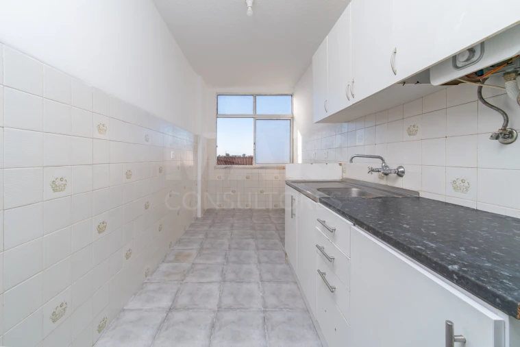 Apartamento T2 para Venda em Benavente Foto 4