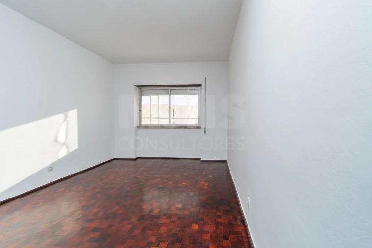 Apartamento T2 para Venda em Benavente Foto 11