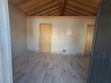 Moradia T2 para Venda em Alvorninha