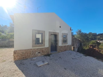 Moradia T2 para Venda em Alvorninha