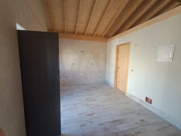 Moradia T2 para Venda em Alvorninha