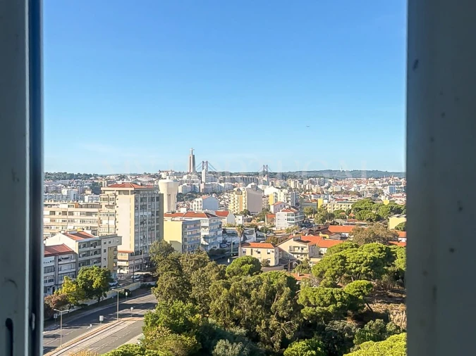Negócio para Venda em Laranjeiro e Feijó Foto 8