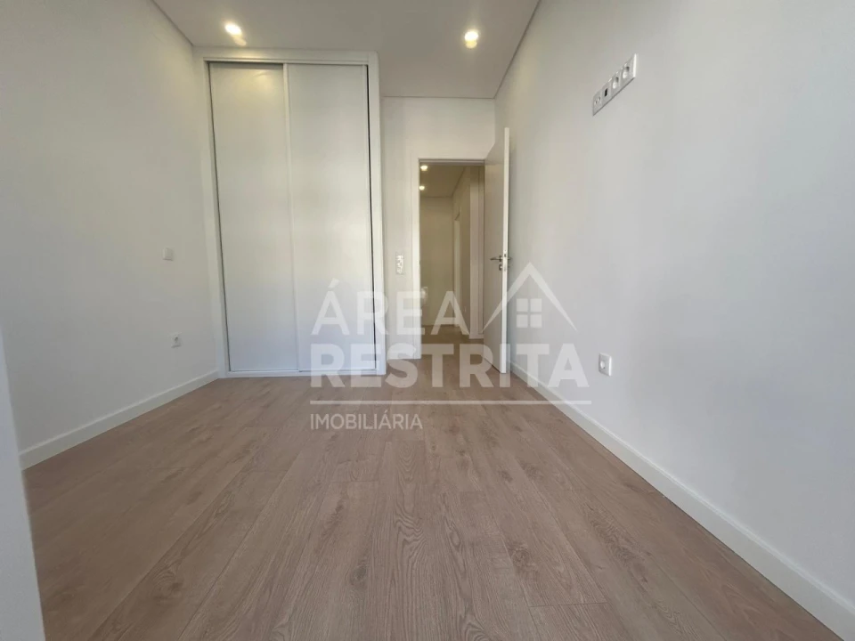 Apartamento T2 para Venda em Alto do Seixalinho, Santo André e Verderena Foto 6