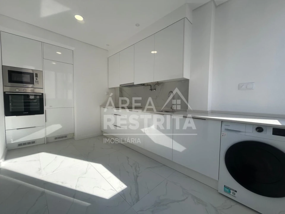 Apartamento T2 para Venda em Alto do Seixalinho, Santo André e Verderena Foto 18