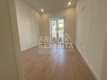 Apartamento T2 para Venda em Alto do Seixalinho, Santo André e Verderena