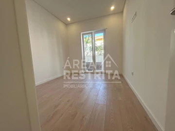 Apartamento T2 para Venda em Alto do Seixalinho, Santo André e Verderena