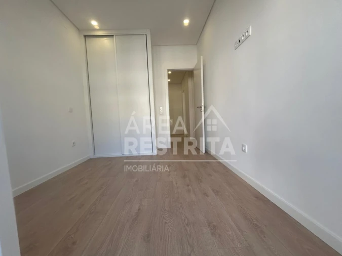 Apartamento T2 para Venda em Alto do Seixalinho, Santo André e Verderena Foto 9