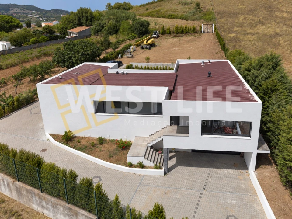 Moradia T4 para Venda em Malveira e São Miguel de Alcainça Foto 34