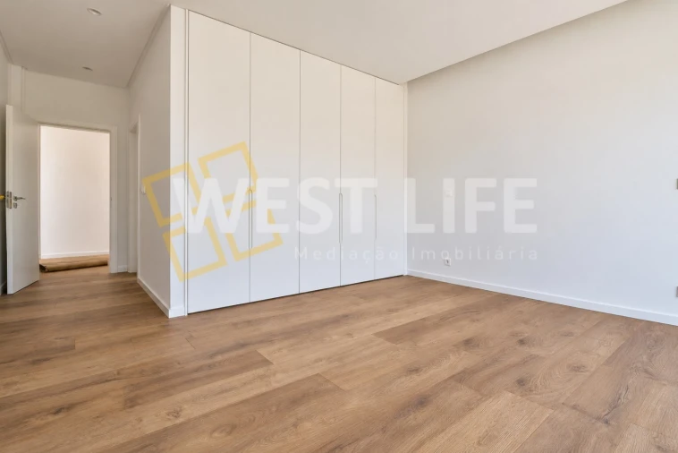 Moradia T4 para Venda em Malveira e São Miguel de Alcainça Foto 30
