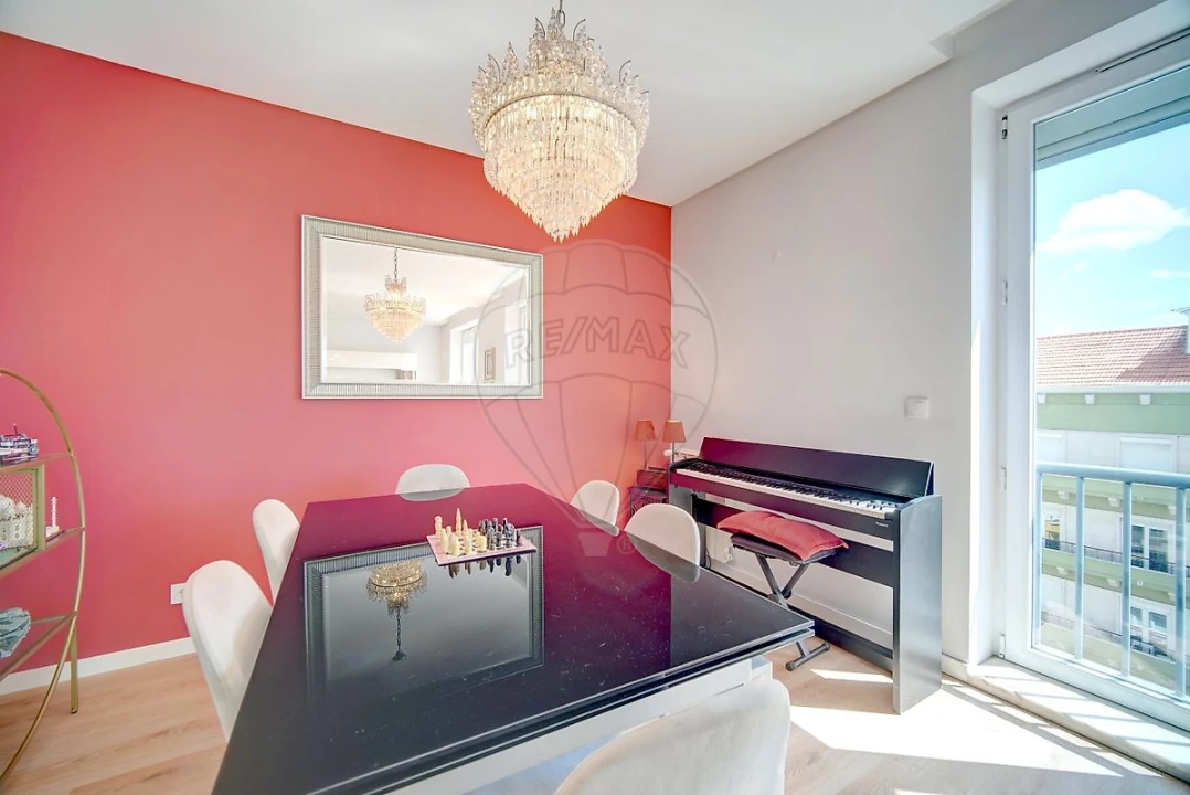 Apartamento T3 para Venda em Areeiro Foto 5