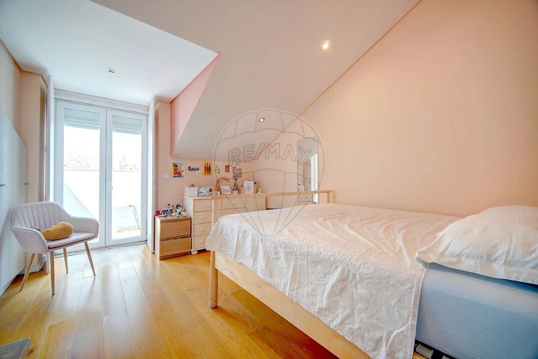 Apartamento T3 para Venda em Areeiro Foto 27