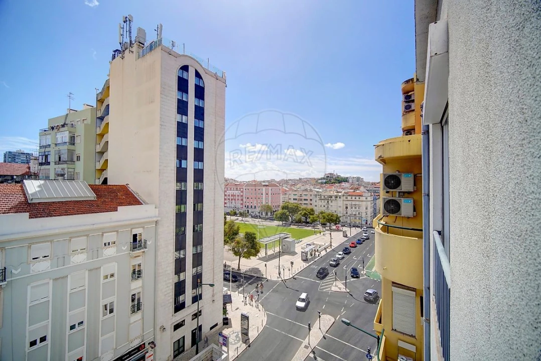 Apartamento T3 para Venda em Areeiro Foto 6