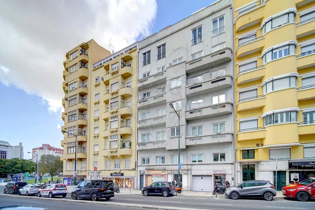 Apartamento T3 para Venda em Areeiro Foto 32