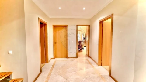 Apartamento T3 para Venda em Almeirim