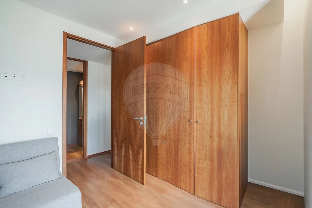 Apartamento T2 para Venda em Paranhos Foto 17