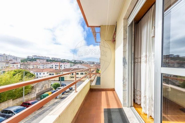 Apartamento T2 para Arrendamento em Agualva e Mira-Sintra Foto 7