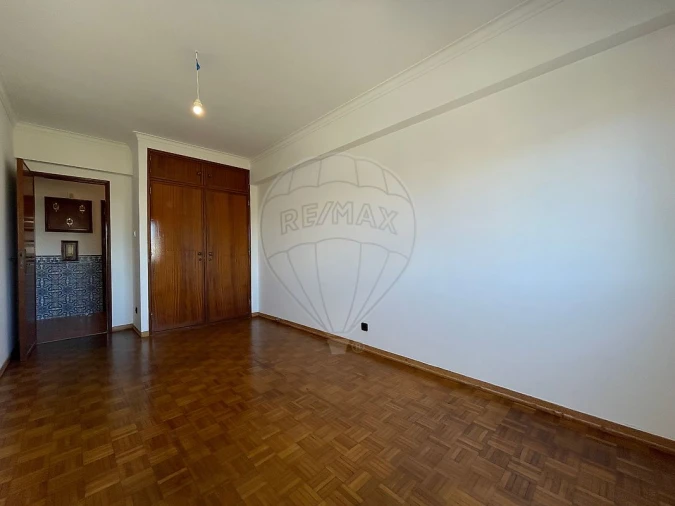 Apartamento T2 para Arrendamento em Agualva e Mira-Sintra Foto 8