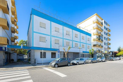 Loja para Venda em Lourinhã e Atalaia