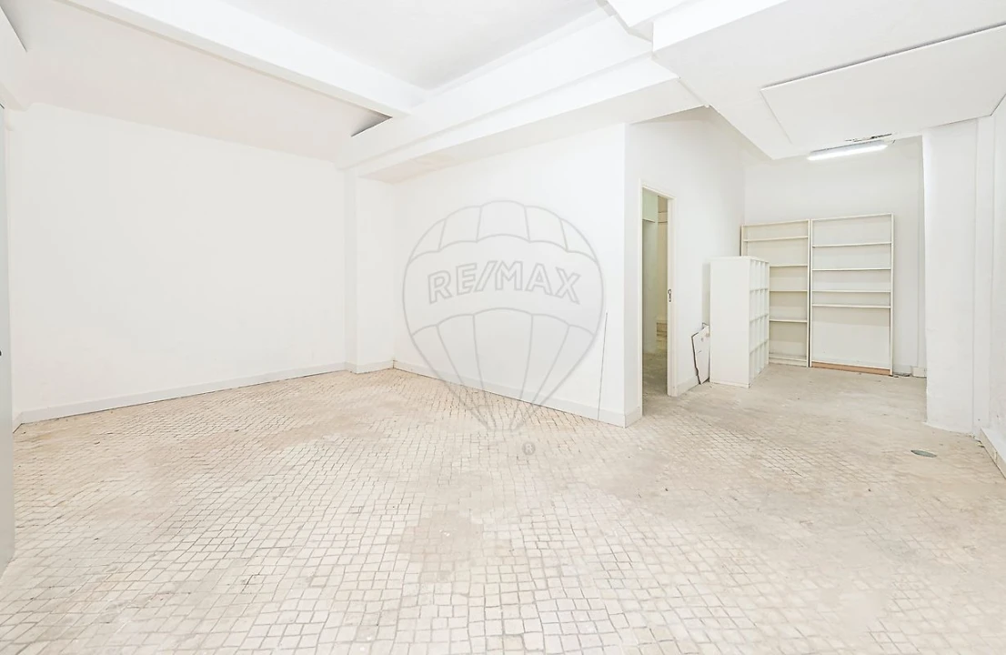 Loja para Arrendamento em Alvalade Foto 13