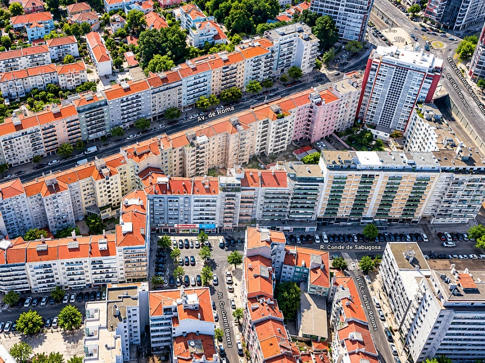 Loja para Arrendamento em Alvalade Foto 6