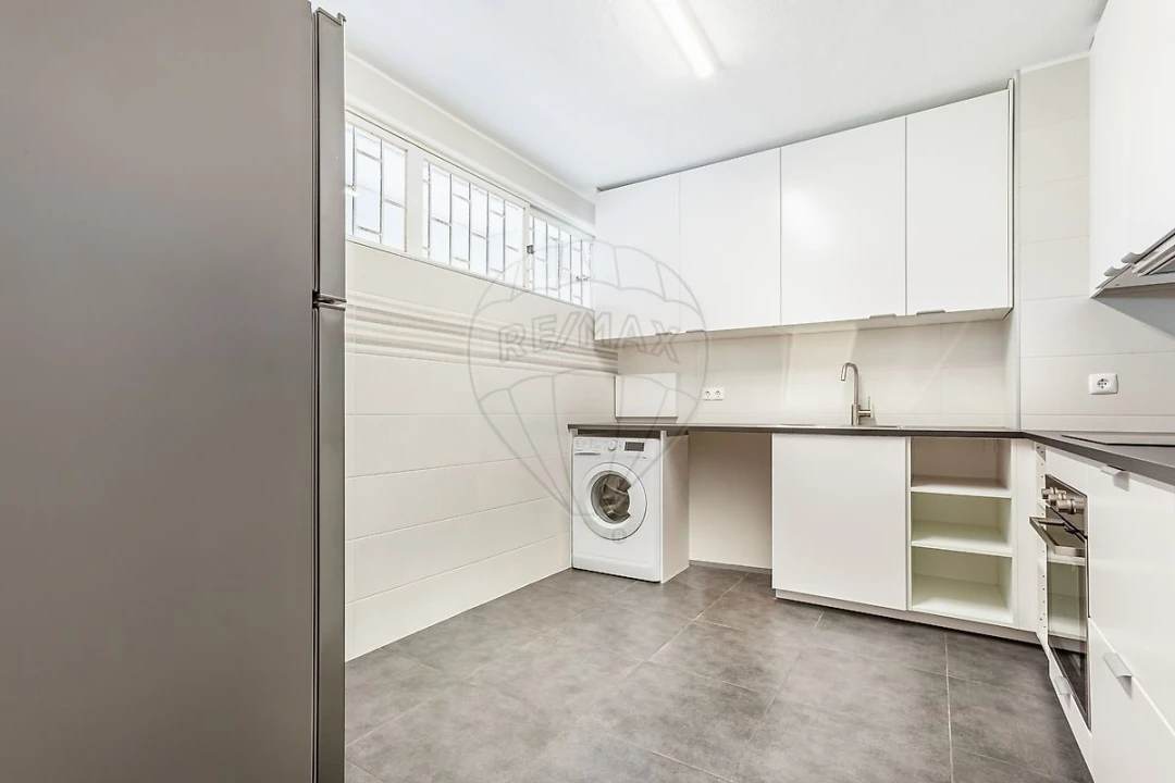 Apartamento T2 para Arrendamento em Olivais Foto 4