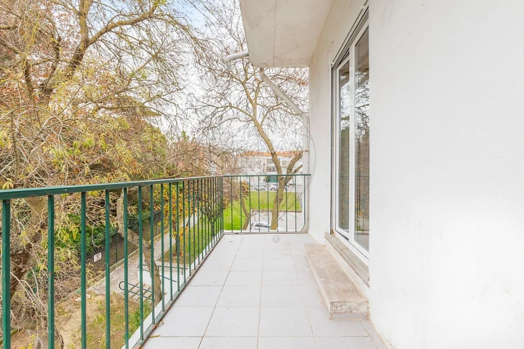 Apartamento T2 para Arrendamento em Olivais Foto 14