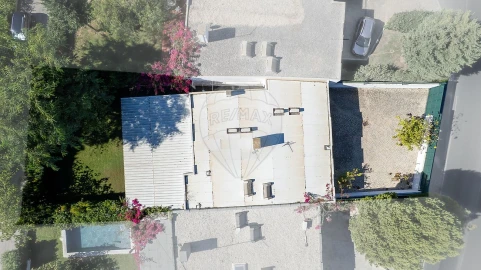Moradia T3 para Venda em Albufeira e Olhos de Água